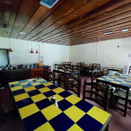 Hotel Samrat Jabalpur Ngoại thất bức ảnh