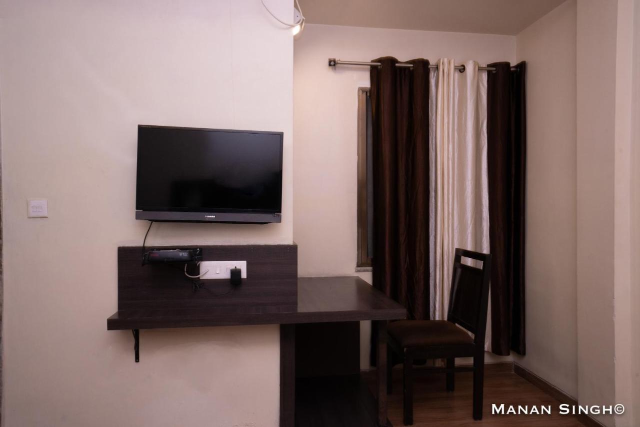 Hotel Samrat Jabalpur Ngoại thất bức ảnh