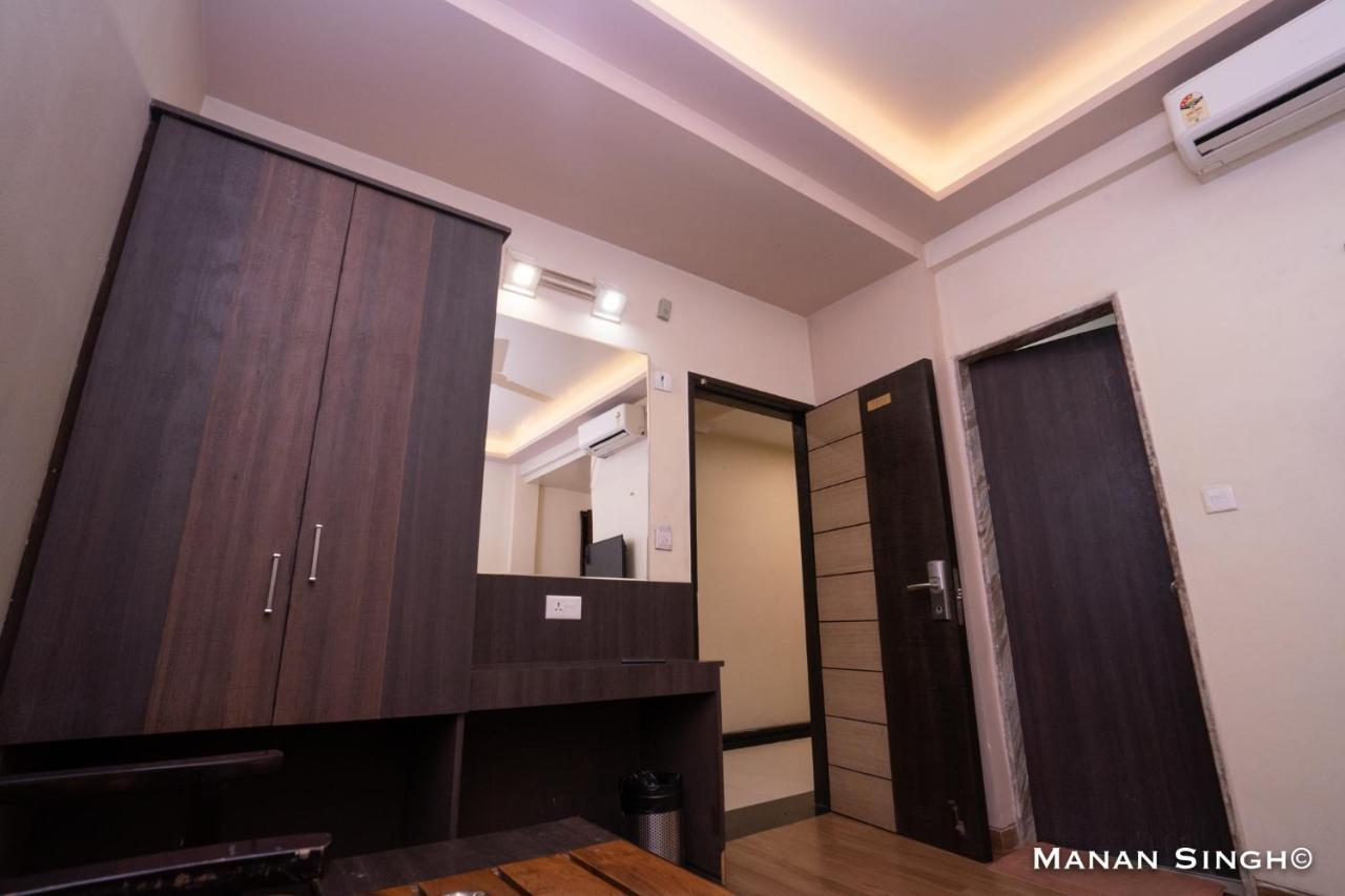 Hotel Samrat Jabalpur Ngoại thất bức ảnh