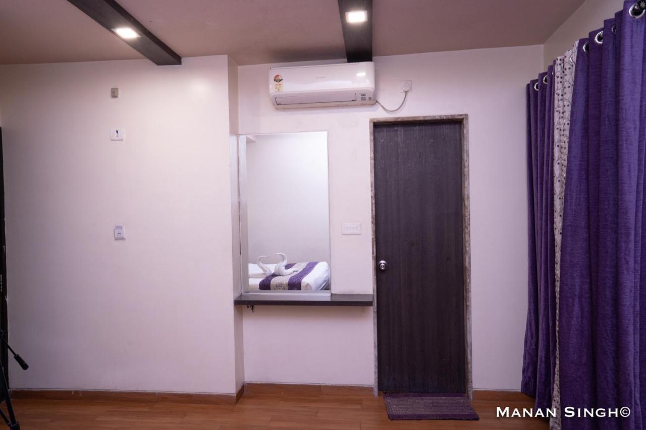 Hotel Samrat Jabalpur Ngoại thất bức ảnh