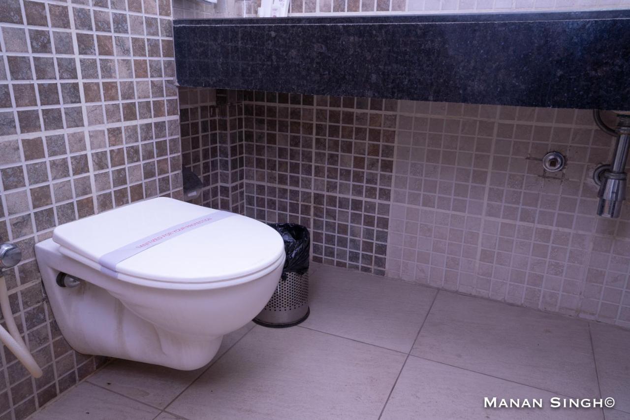 Hotel Samrat Jabalpur Ngoại thất bức ảnh